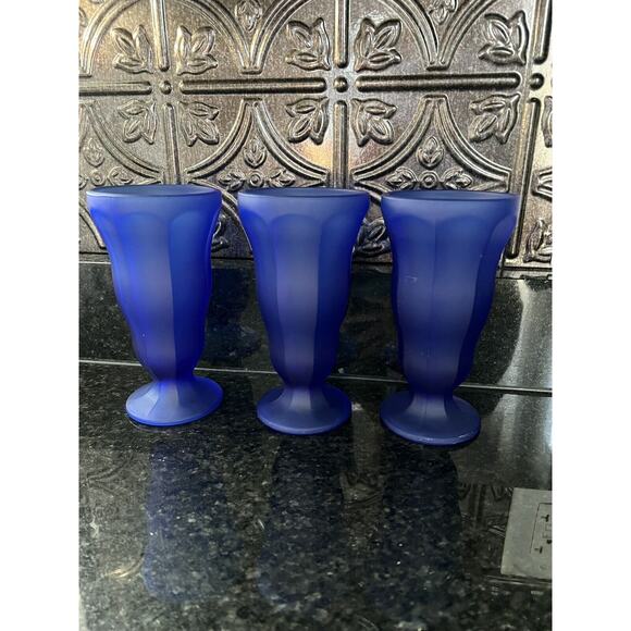 Anchor Hocking Cobalt Blue Frosted Fountainware 12 oz Fountain Parfait Glasses - Picture 1 of 9